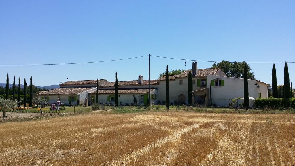 Mas De L Ancienne Magnanerie Villa Mallemort Exterior photo